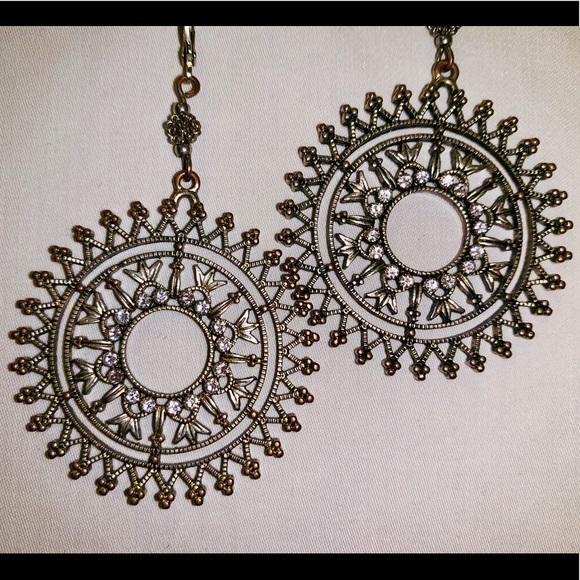 Boho Filigree Medallion Earrings - Picture 3 of 3